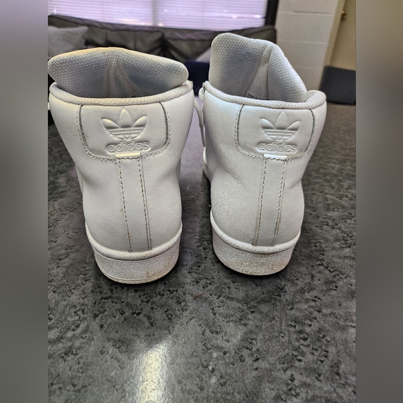 Adidas Pro Model 4.5 - Picture 4 of 8